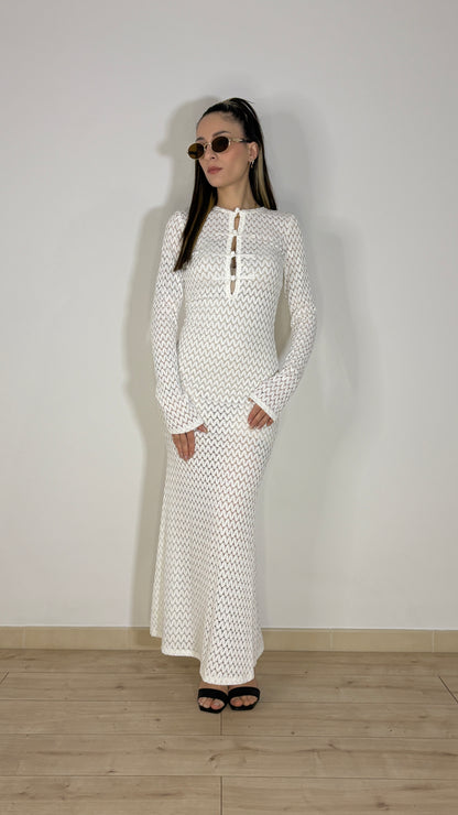 Abito lungo traforato bianco con dettagli cut-out