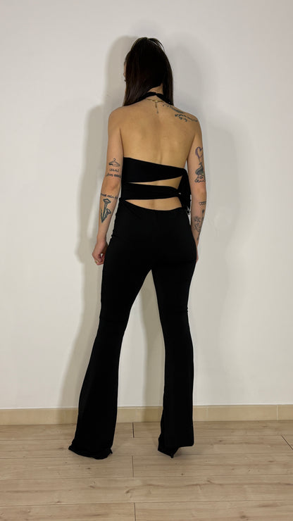 Completo Cut Out Elegance